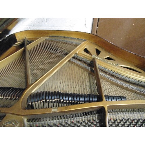 379A - A BABY GRAND PIANO BY MONINGTON & WESTON OF LONDON, 