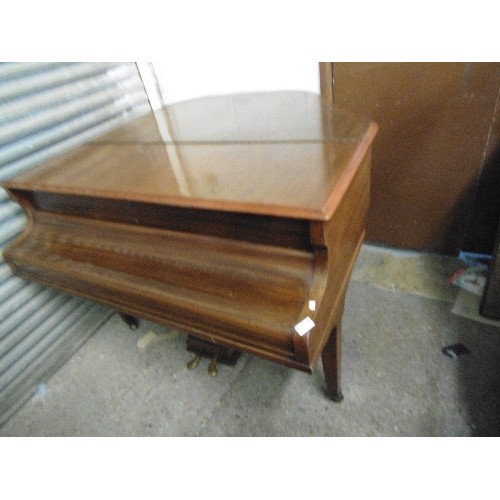 379A - A BABY GRAND PIANO BY MONINGTON & WESTON OF LONDON, 