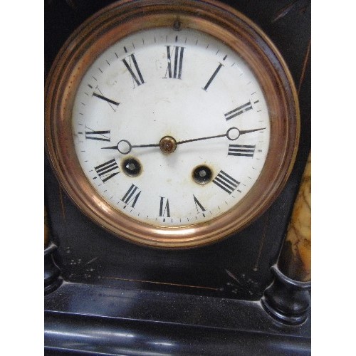 349 - 19TH CENTURY MARBLE AND BLACK SLATE MANTLE CLOCK ENAMELLED DIAL WITH ROMAN NUMERALS - NO VISIBLE MAK... 