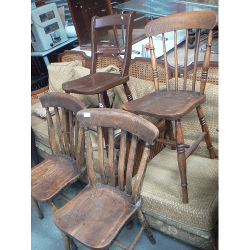 422 - FOUR VICTORIAN KITCHEN CHAIRS INCLUDING A PAIR WITH LATHE BACKS - ALL WITH ELM SEATS