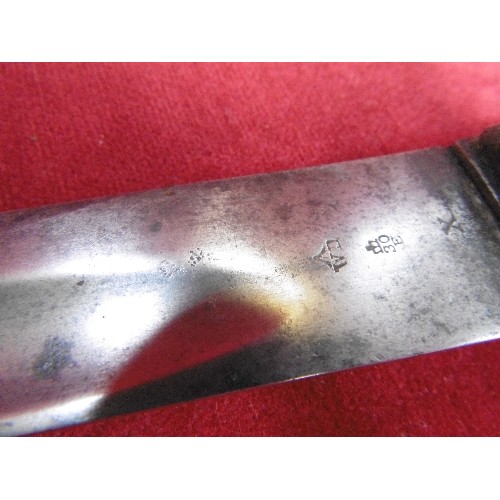 444 - AN ANTIQUE ENFIELD BAYONET WITHOUT A GUARD. WITH MULTIPLE INSPECTION MARKS ON THE BLADE. BLADE LENGT... 