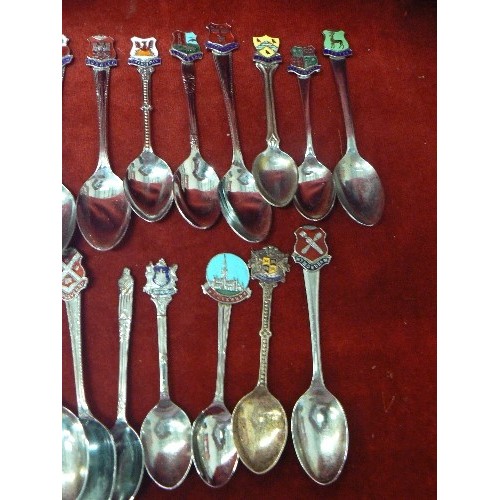 88 - COLLECTION OF SOUVENIR SPOONS.