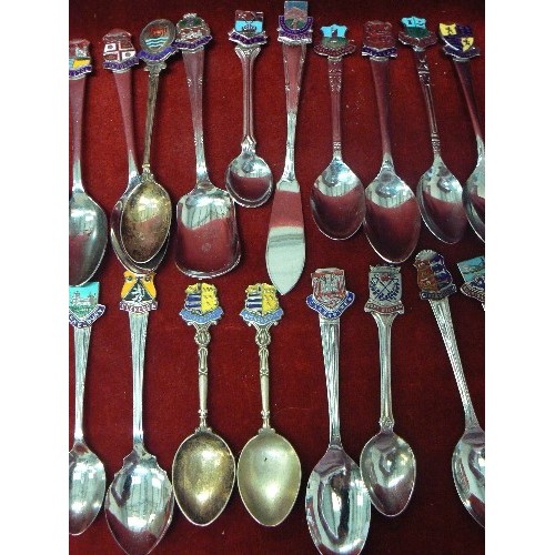 88 - COLLECTION OF SOUVENIR SPOONS.