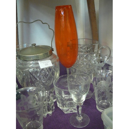 121 - VINTAGE GLASS VASES AND DRINKING GLASSES.