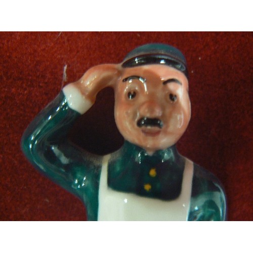 127 - LOVELY LITTLE CARLTONWARE 'MY GOODNESS-GUINNESS' FIGURE.