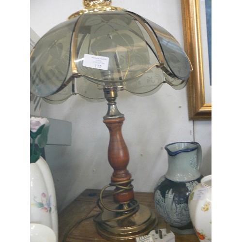 172 - WOOD & BRASS LAMP BASE, WITH SMOKED ETCHED GLASS TIFFANY SHAPED SHADE.