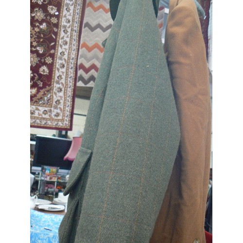 365 - GREEN TWEED COUNTRY SHOOTING JACKET 'LAIRD OF KILKELLY' . TOGETHER WITH A FULL LENGTH COFFEE COLOURE... 