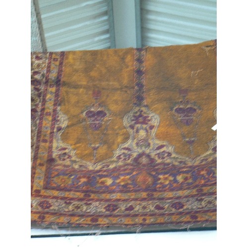 379 - VINTAGE CHENILLE RUG. GOLD, BURGUNDY, SAND. SOME WORN PATCHES.