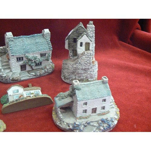 416 - LILLIPUT LANE AND KNIGHT DESIGN COLLECTABLE COTTAGES. INC FISHERMANS COTTAGE, AND TARN COTTAGE.