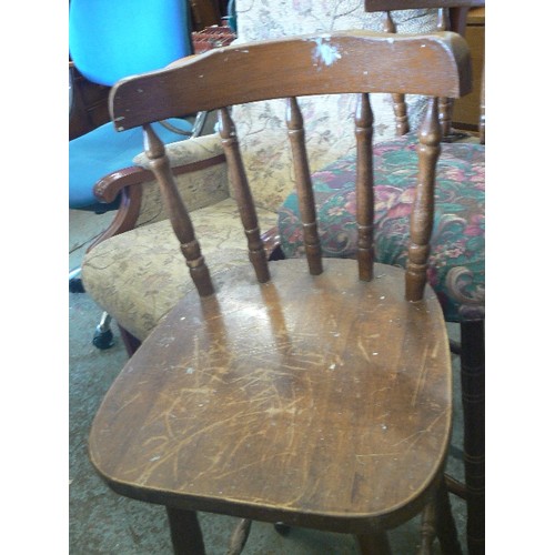 449 - SET OF 3 X BAR STOOLS WITH SPINDLE BACKS. 2 HAVE PADDED SET CUSHIONS.