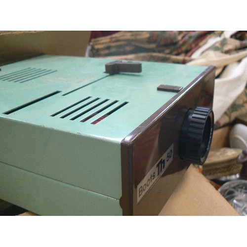 472 - LARGE QUANTITY OF VINTAGE PHOTOGRAPHIC SLIDES IN CASES AND BOXES. ALSO A BOOTS TH 50 SLIDE PROJECTOR... 