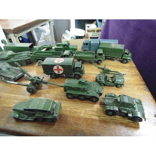 504 - COLLECTION OF 16 VINTAGE DINKY DIE-CAST MILITARY VEHICLES. INCLUDES GUN CARRIAGES, AMMUNITION CARRIE... 