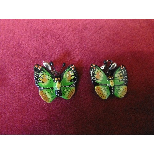 29 - 2 PAIRS OF LARGE BUTTERFLY CLIP ON EARRINGS