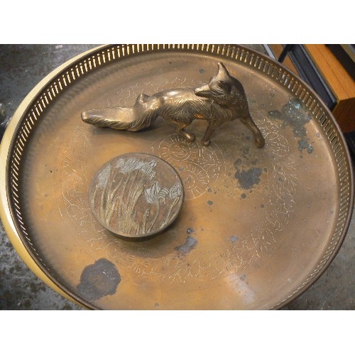 613 - VINTAGE BRASS, FOX, LIDDED BOX AND TRAY.