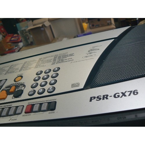 639 - YAMAHA PSR-GX76 ELECTRIC KEYBOARD/ORGAN ON STAND.