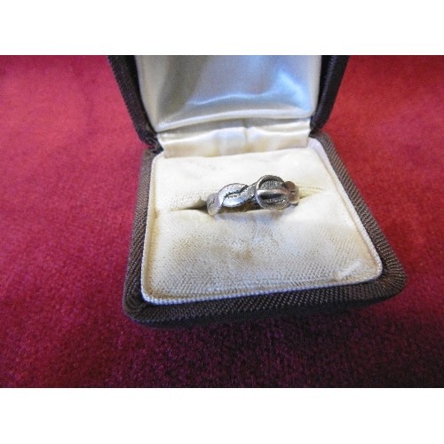 15 - SILVER 925 ROPE DESIGN RING AND SIL MARKED RING