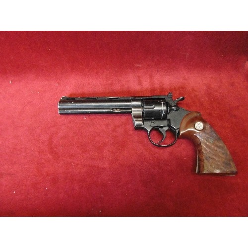 51 - REPLICA REVOLVER MADE IN ITALY WITH LEATHER HOLSTER