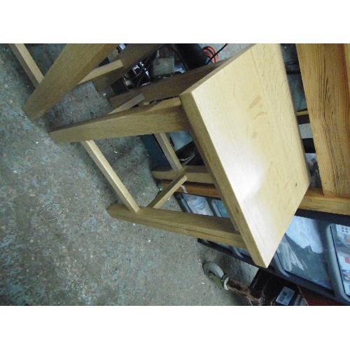 565 - PAIR OF CONTEMPORARY BEECHWOOD KITCHEN STOOLS.