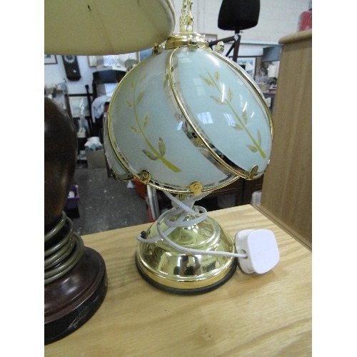 545 - WOODEN BASED TABLE LAMP WITH CREAM SHADE, AND A SMALL BRASS AND GLASS LAMP.