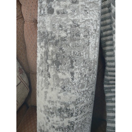 NEXT GREY RUG 47"X67"
