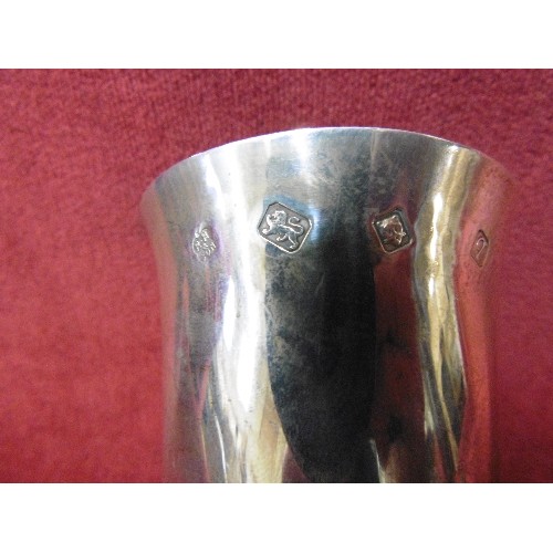 10 - HEAVY SOLID SILVER CHALICE BY R. HODD & SON OF HATTON GARDEN LONDON 1972 LOVELY HALLMARKS WEIGHT