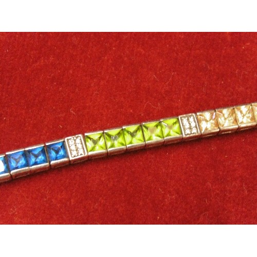 16 - A BEAUTIFUL SOLID SILVER BRACELET WITH MULTI COLOURED STONES WITH SMALL WHITE CRYSTALS SET BETWEEN W... 