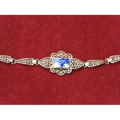 12 - A LOVELY SILVER DUTCH FILIGREE WORKED BRACELET WITH DELFT CERAMIC PLAQUE  WEIGHT