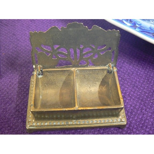 71 - VINTAGE BRASS DOUBLE STAMP BOX. ART NOUVEAU SUNFLOWER DESIGN.