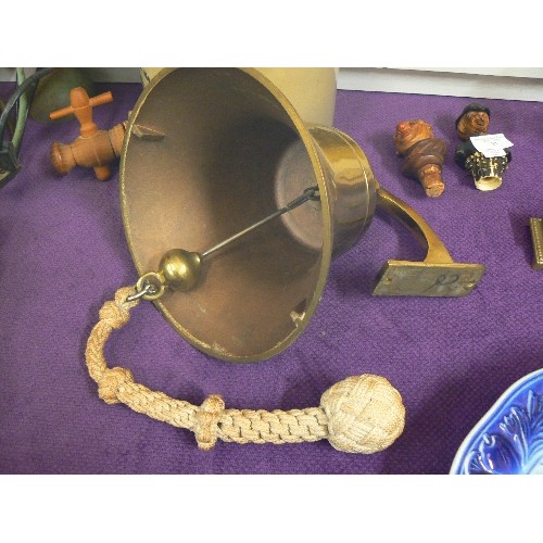 70 - LARGE HEAVY BRASS SHIPS BELL. WALL-MOUNTED BRACKET. WITH ROPE GONG.