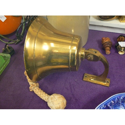 70 - LARGE HEAVY BRASS SHIPS BELL. WALL-MOUNTED BRACKET. WITH ROPE GONG.