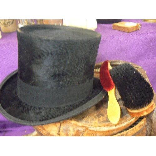 95 - EARLY VINTAGE MOLE SKIN  TOP HAT BY ARTHUR SHEPHERD, SIZE 7 ALING WITH A LEATHER LINED HAT BOX, THE ... 