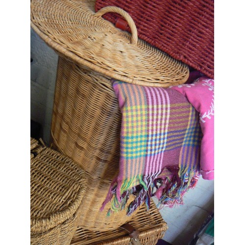 120 - FORTNUM & MASON WICKER HAMPER, LAUNDRY BASKET WITH HOUSEHOLD LINEN, 2 FURTHER SMALL HAMPERS. AND A W... 