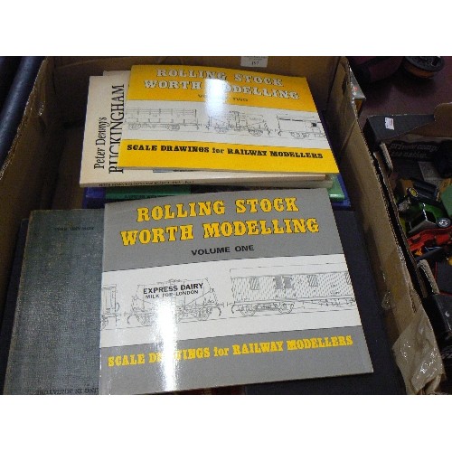 197 - LARGE BOX OF ASSORTED MODEL TRAIN BOOKS, INC 2 COMPLETE SETS OF 'RAILWAY MODELLER' 1966 AND 77, IN B... 