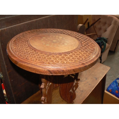 159 - SMALL CARVED INDONESIAN TABLE.