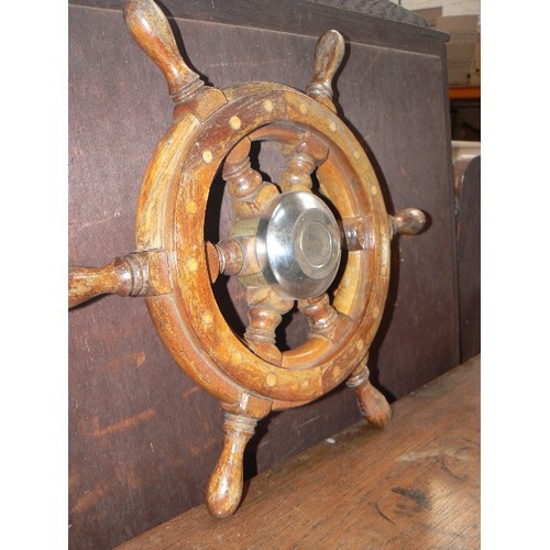 165 - SHIPS WHEEL.