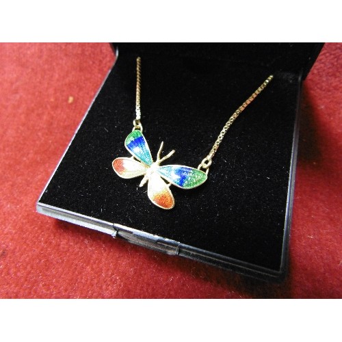 140 - A 18ct GOLD NECKLACE WITH ENAMELLED BUTTERFLY 15