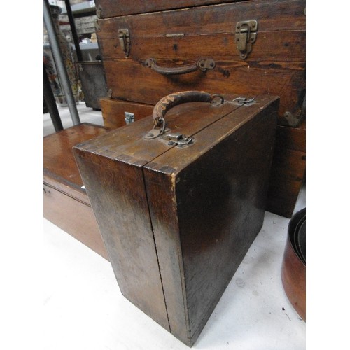 110 - 5 VINTAGE WOODEN STORAGE CHESTS. SET OF 3 ARE GRADUATED, THE 2 SMALLER HAVE BRASS CORNERS, ALL HAVE ... 