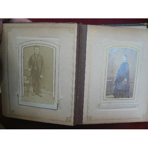 124 - SMALL ANTIQUE PHOTOGRAPH ALBUM, FULL OF PROFESSIONALLY TAKEN PORTRAITS. SOME WITH PRETTY MOUNTS.