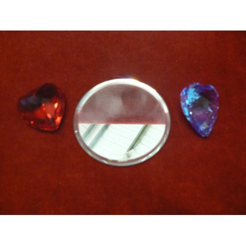 19 - SWAROVSKI CRYSTAL RED AND A BLUE LOVE HEART 1998 SCS MEMBER GIFT 215371 MINT BOXED