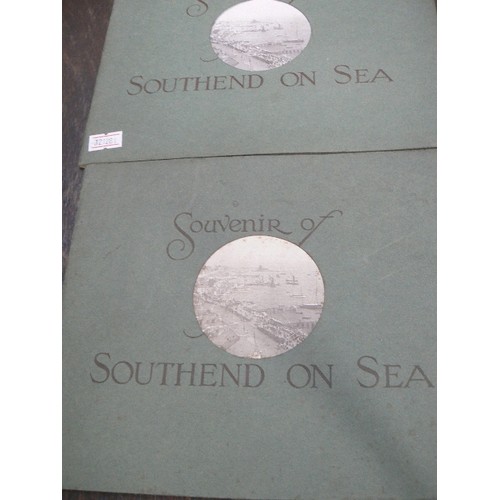 'SOUVENIR OF SOUTHEND ON SEA' 2 ALBUMS FEATURING BLACK & WHITE IMAGES