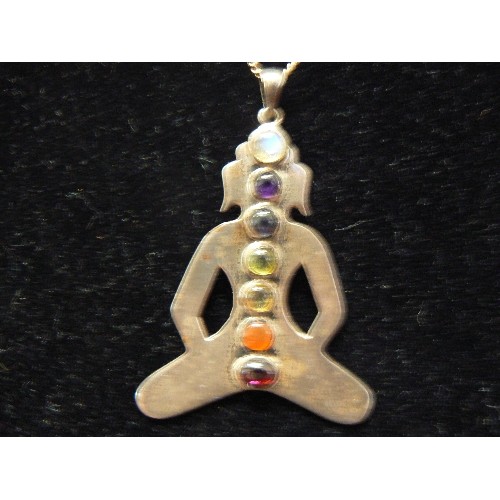 86 - A SILVER BUDDHA WITH SEVEN CHAKRA STONES ON SILVER METAL CHAIN