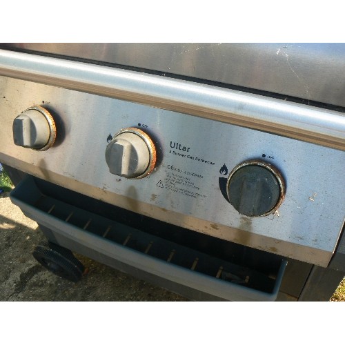 582 - ULTAR 4 BURNER GAS BBQ