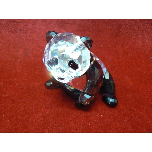 34 - Swarovski Crystal SCS 2008 Panda and Cub signed by designer 900918 on base