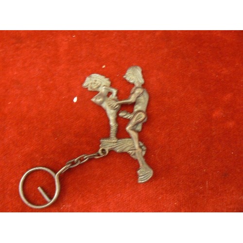 71D - VERY EROTIC KEY RING MAKE YOUR OWN MIND UP