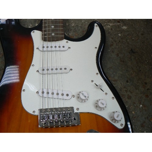 150 - ELECTRIC GUITAR BY STAR SOUND WITH LEADS WORKING