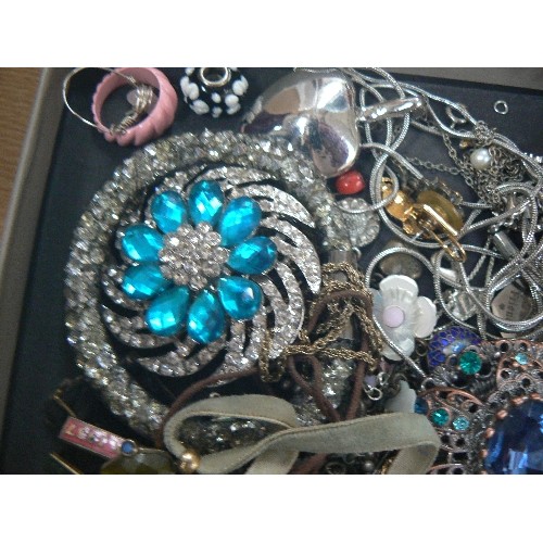 563 - BOX OF COSTUME JEWELLERY