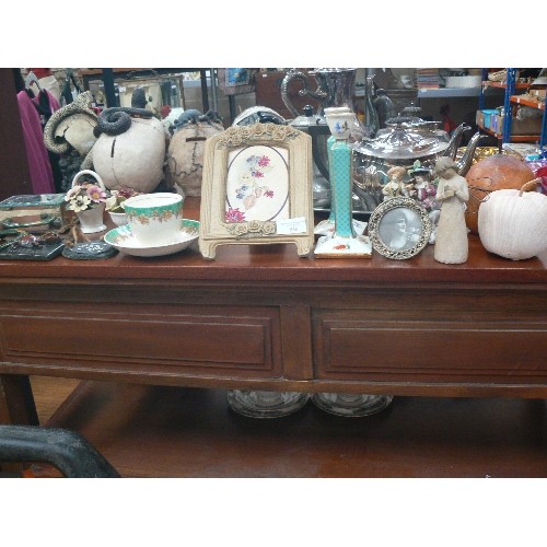 566 - 2 WOODEN APPLES, PAIR OF PAST TIMES PORCELAIN CANDLESTICKS, WILLOW TREE ANGEL OF HEALING, ETC