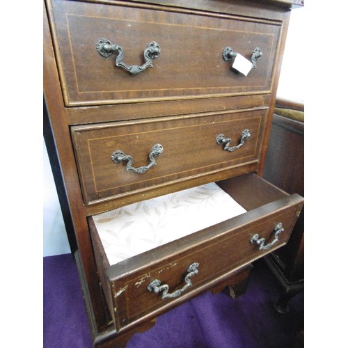 123 - SMALL 4 DRAWER CHEST WITH INLAID DRAWER FRONTS. METAL PULL HANDLES.