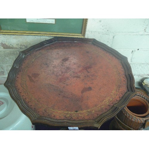 173 - WINE TABLE ON PEDESTAL BASE, WITH INLAID LEATHER TOP.