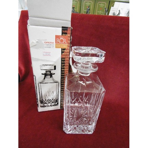 90 - HEAVY RCR OPERA GLASS WHISKY DECANTER/CARAFE. WITH STOPPER & WITH BOX.